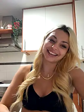 NoeliaGarcia17 online show from 10-05-25, 08:10