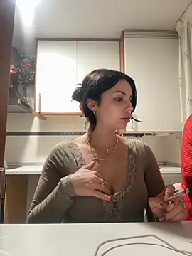 NoeliaGarcia17 online show from 11-30-25, 11:16