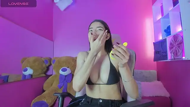 shumy angels online show from 10-31-25, 04:42