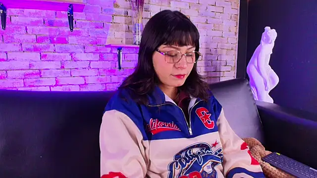 kitty malach online show from 04-14-26, 03:00