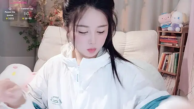 SweetTease2025 online show from 10-31-25, 04:36