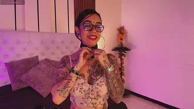 ViolettaAlemida online show from 01-07-26, 01:16