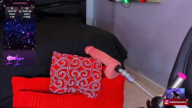 Alanna-sloppy online show from 10-11-25, 05:47