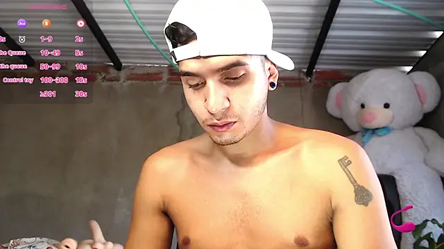 Angel latinboy online show from 05-15-26, 03:10