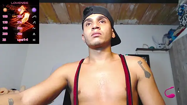 Angel latinboy online show from 04-15-26, 07:29