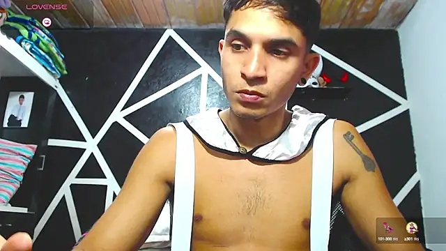 Angel latinboy online show from 10-08-25, 11:05