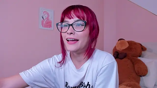 mae lyra online show from 10-30-25, 11:19