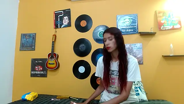 skinnyverus18 online show from 09-27-25, 07:09