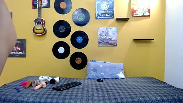 skinnyverus18 online show from 02-13-26, 07:14