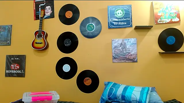 skinnyverus18 online show from 11-29-25, 07:14