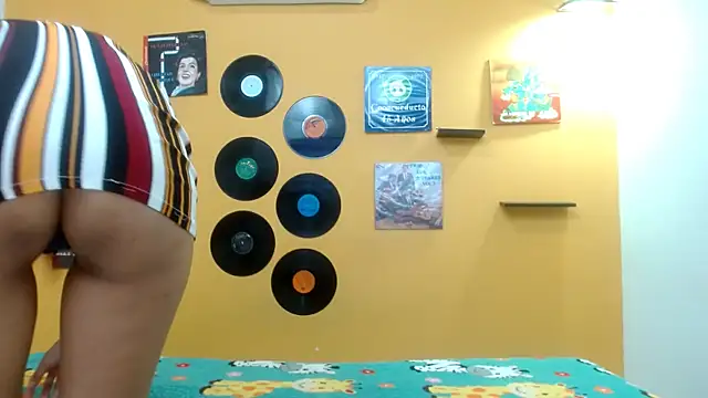 skinnyverus18 online show from 09-11-25, 07:03