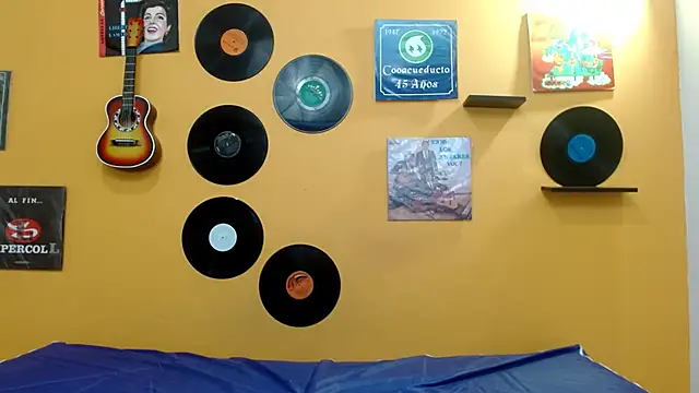 skinnyverus18 online show from 11-09-25, 06:56