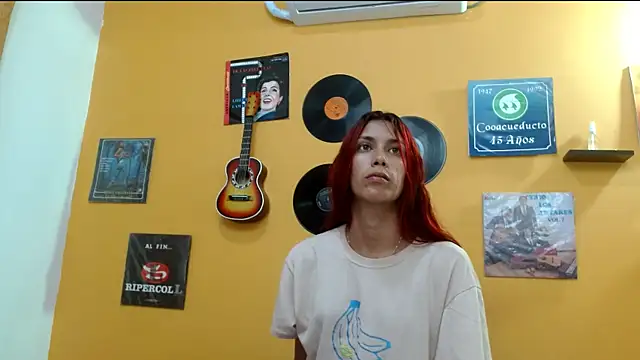 skinnyverus18 online show from 11-24-25, 07:03