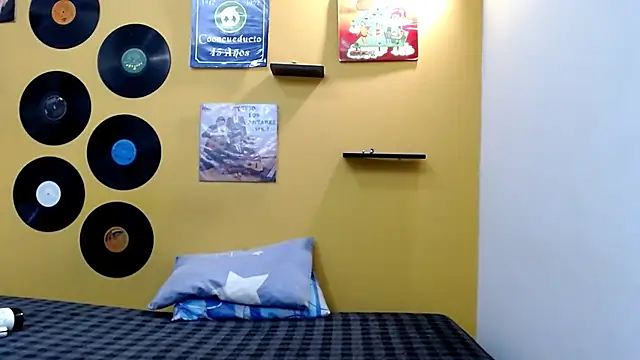 skinnyverus18 online show from 03-16-26, 07:49