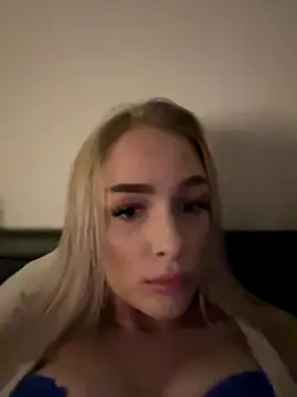 DaryaDoll online show from 11-26-25, 10:10