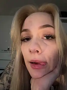 DaryaDoll online show from 12-18-25, 12:53