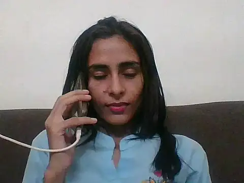 Snapshot of Your-muskan chatting on 10-18-25, 11:34 Your-muskan online show from 10-18-25, 11:34