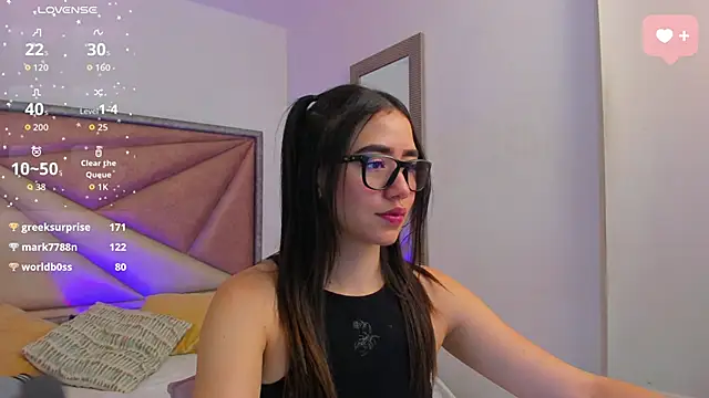 SaraWagner  online show from 05-26-26, 12:09