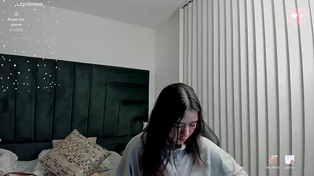 SaraWagner  online show from 05-19-26, 12:26
