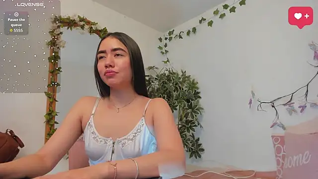 SaraWagner  online show from 05-29-26, 12:05