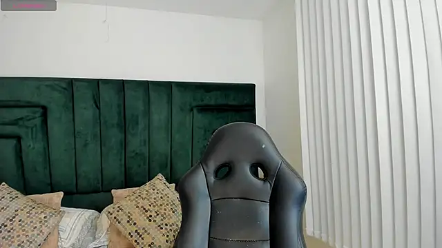 SaraWagner  online show from 02-05-26, 11:55