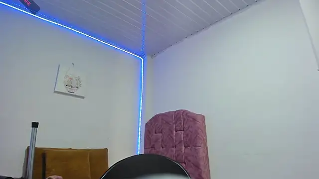 esmeraldaladys online show from 04-30-26, 07:21