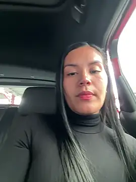 MacaW09 online show from 02-25-26, 05:24