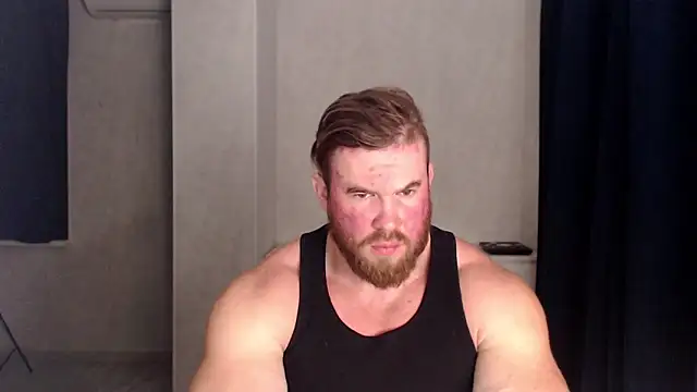 Snapshot of ThorHemsworthRU chatting on 10-17-25, 04:20 ThorHemsworthRU online show from 10-17-25, 04:20