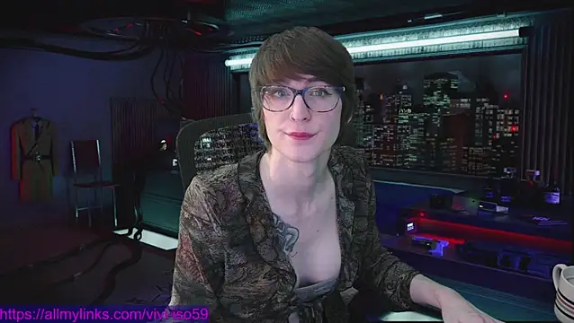 Snapshot of vivi-iso59 chatting on 02-12-26, 12:21 vivi-iso59 online show from 02-12-26, 12:21