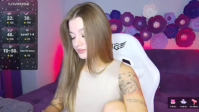 LindaBrilliant online show from 10-03-25, 02:59