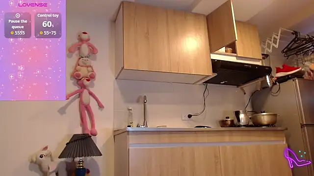 Snapshot of AllysonStonne chatting on 01-16-26, 08:46 AllysonStonne online show from 01-16-26, 08:46