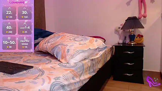 Snapshot of AllysonStonne chatting on 01-12-26, 08:04 AllysonStonne online show from 01-12-26, 08:04