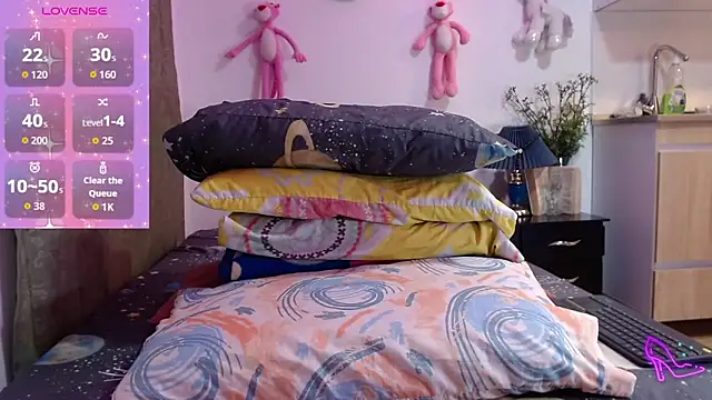 Snapshot of AllysonStonne chatting on 02-26-26, 02:55 AllysonStonne online show from 02-26-26, 02:55