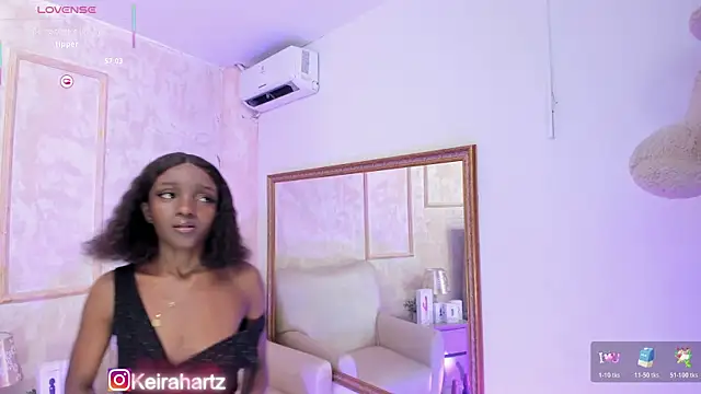 Snapshot of Keirahartz chatting on 10-18-25, 03:41 Keirahartz online show from 10-18-25, 03:41