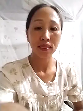 cute love00 online show from 10-19-25, 10:40