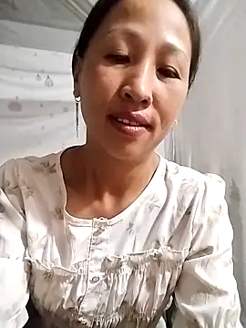 cute love00 online show from 10-31-25, 09:22