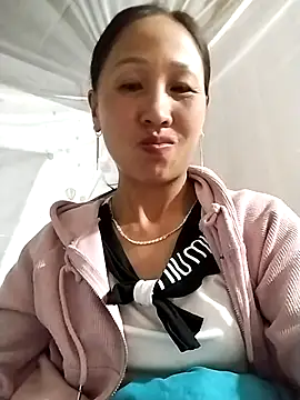 cute love00 online show from 12-17-25, 11:21