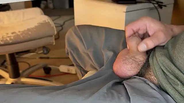 Snapshot of hornysmallcockgermany chatting on 11-05-25, 08:50 hornysmallcockgermany online show from 11-05-25, 08:50