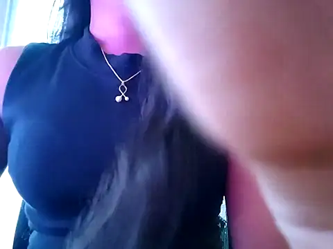 Snapshot of Maria--Strella chatting on 10-30-25, 07:06 Maria--Strella online show from 10-30-25, 07:06