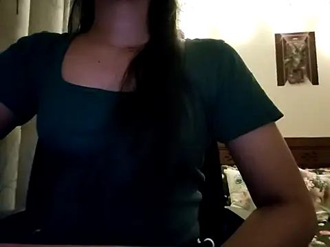 Snapshot of Maria--Strella chatting on 10-27-25, 06:42 Maria--Strella online show from 10-27-25, 06:42