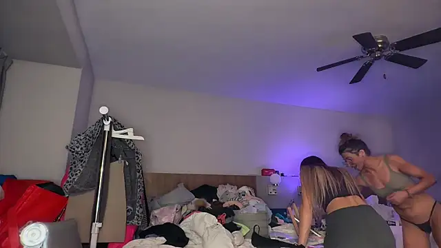 bbgurlnickii online show from 12-16-25, 12:31