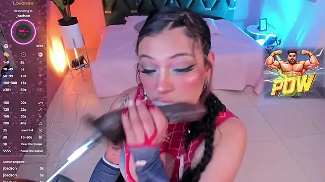 Snapshot of Micki__ chatting on 12-20-25, 11:24 Micki online show from 12-20-25, 11:24