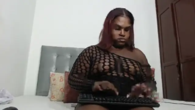 Snapshot of DaiishaWolf chatting on 11-18-25, 08:01 DaiishaWolf online show from 11-18-25, 08:01