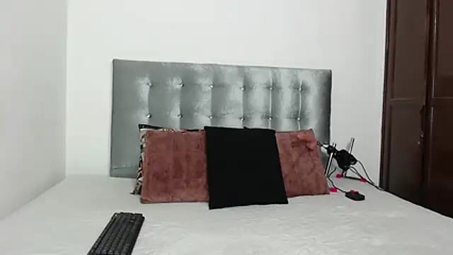 Snapshot of DaiishaWolf chatting on 02-14-26, 09:53 DaiishaWolf online show from 02-14-26, 09:53