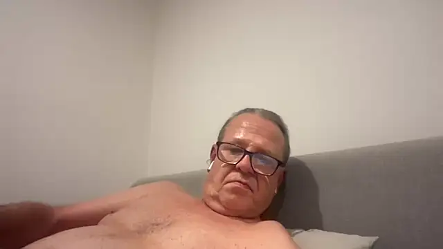 MaxFapper123 online show from 05-30-26, 01:17