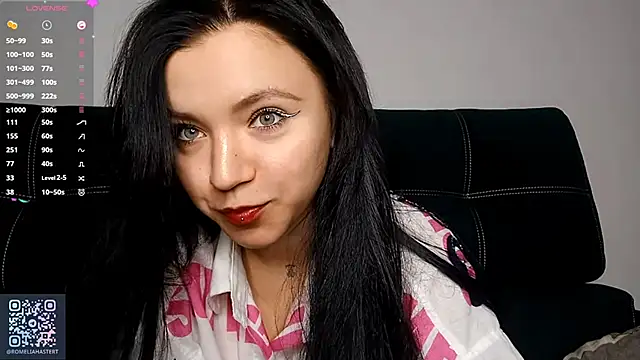 Snapshot of MelodeeCazel chatting on 09-30-25, 10:10 MelodeeCazel online show from 09-30-25, 10:10