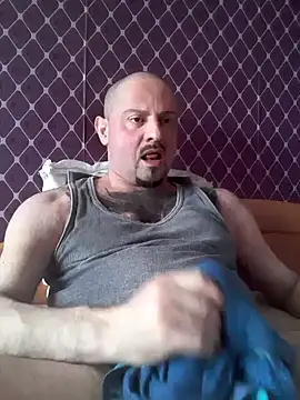  NEREZA  online show from 09-28-25, 01:29