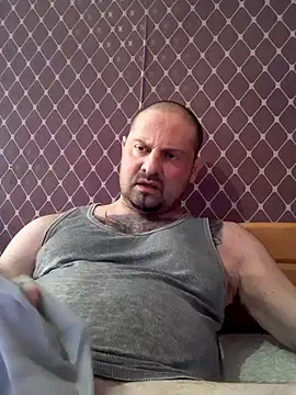 Snapshot of _NEREZA_ chatting on 06-23-26, 02:37 NEREZA online show from 06-23-26, 02:37