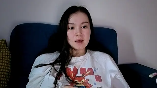 LexeeLuv online show from 10-17-25, 03:43