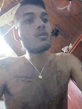 Snapshot of JuceAn14 chatting on 11-15-25, 03:43 JuceAn14 online show from 11-15-25, 03:43